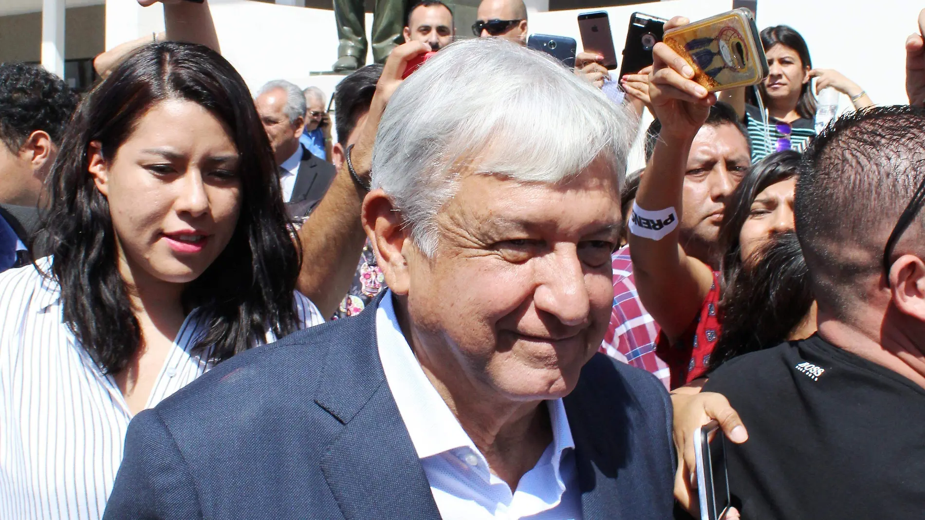 ANDRES MANUEL LOPEZ OBRADOR  (6)